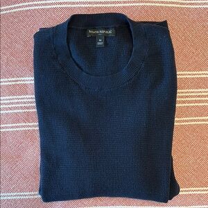 Banana Republic Men's Navy Sweater- worn once